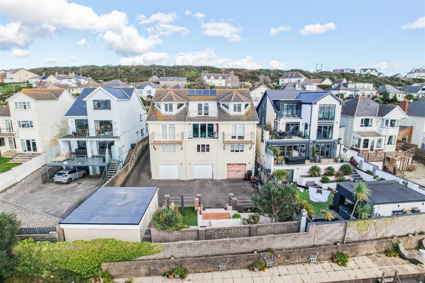 Rivermouth Court, Main Road, Ogmore-by-Sea, CF32 0PD